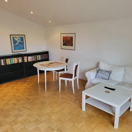 Apartamento Taunus Wohnen Und Arbeiten In *