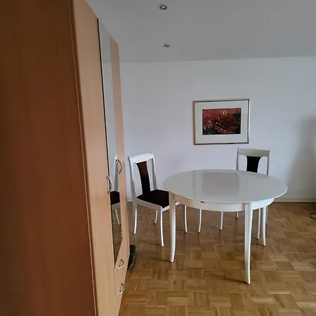 Taunus Wohnen Und Arbeiten In 아파트 *